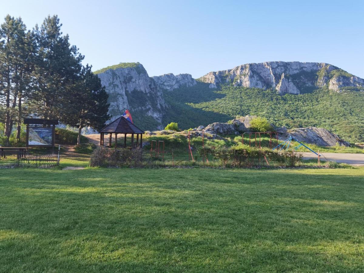 Konak -Guest House -Ramonda Serbika Ниш Экстерьер фото