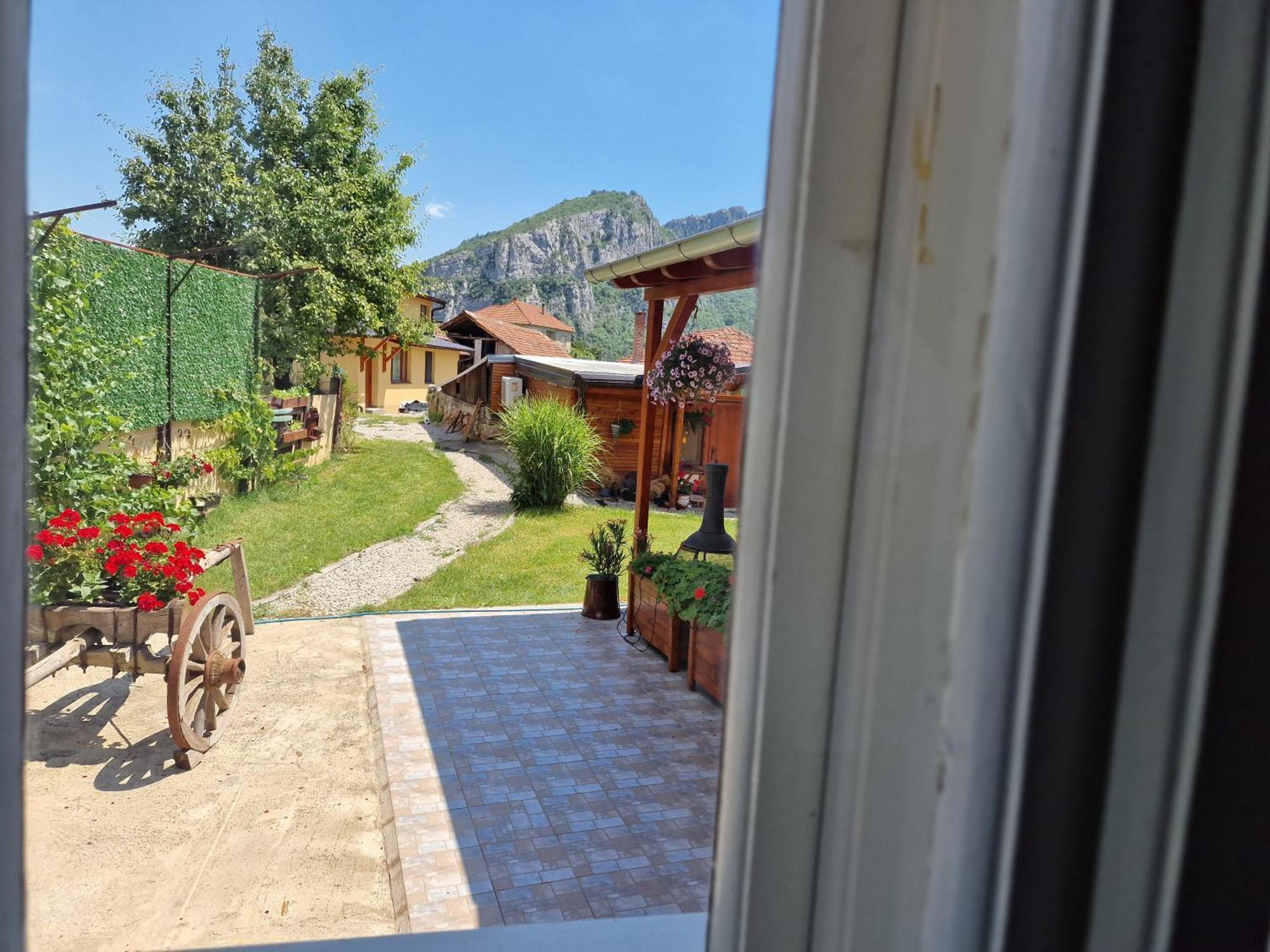 Konak -Guest House -Ramonda Serbika Ниш Экстерьер фото
